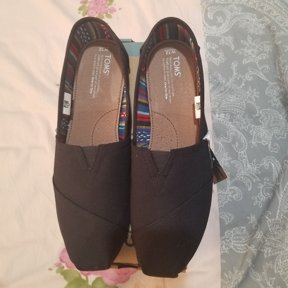 Toms Shoes - HP NIB Classic Toms Canvas